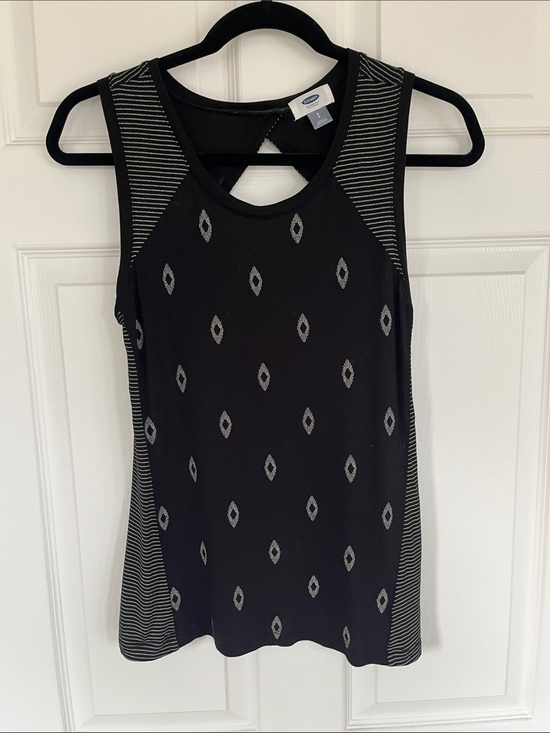 Old Navy Tops - Old Navy Black Tank Top with Back Cut-Out Size Small